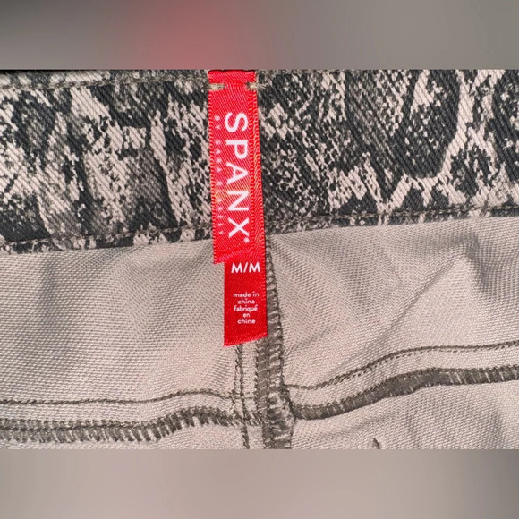 Spanx Jeanish Ankle Leggings Taupe Snakeskin Medium NWT JEGGINGS JEANS DENIM - Picture 5 of 7